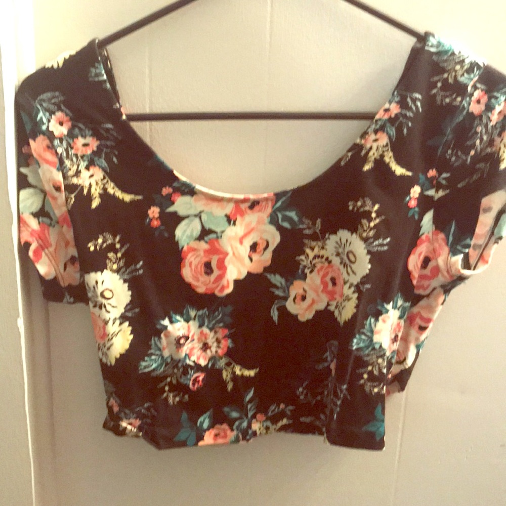 Brand new crop top